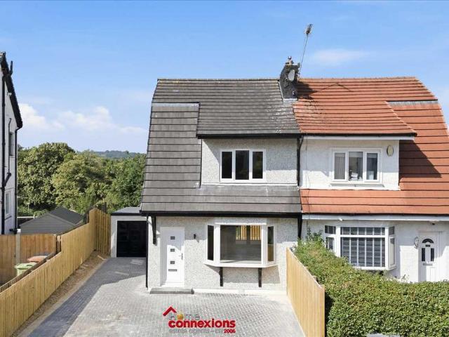 House for sale in Thornliebank, Scotland
