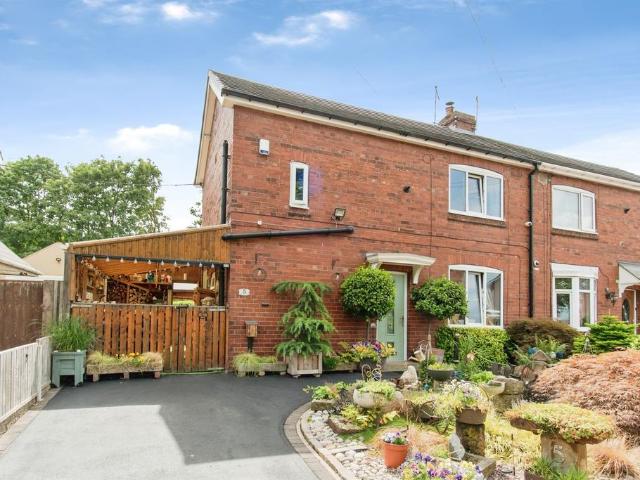 House for sale in Whitwood, West Yorkshire