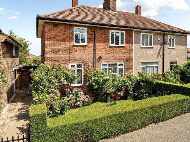 House for sale in London Borough of Lewisham, Greater London