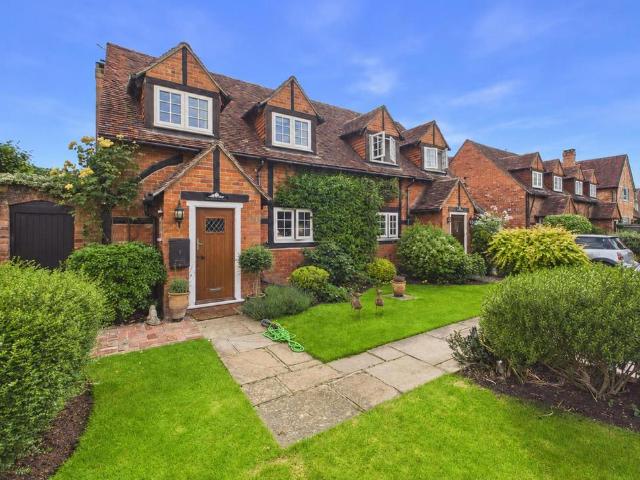 House for sale in Row Town, Surrey