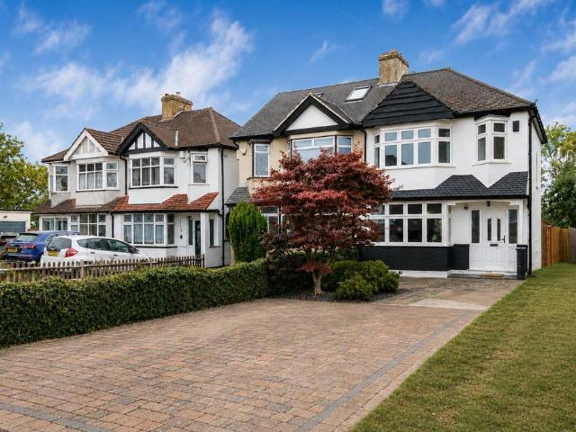 House for sale in Greater London