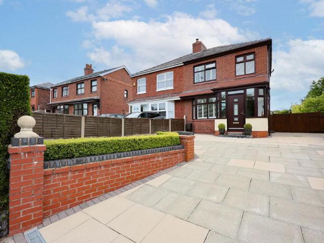 House for sale in Gathurst, Wigan
