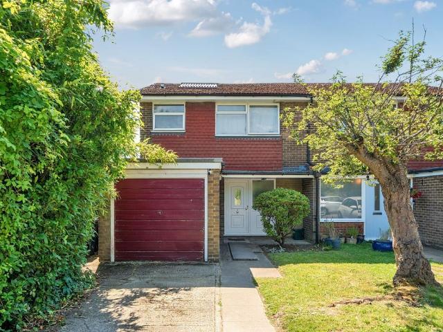 House for sale in Fole, Surrey