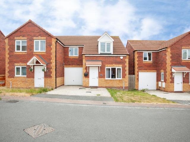 House for sale in Dalton, South Yorkshire