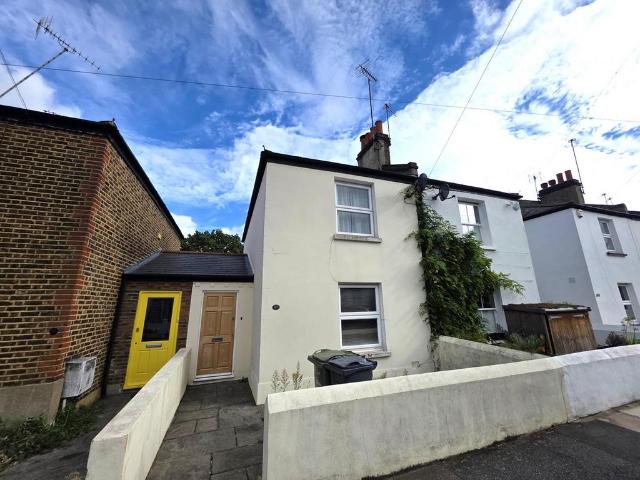 House for sale in London Borough of Lambeth, Greater London