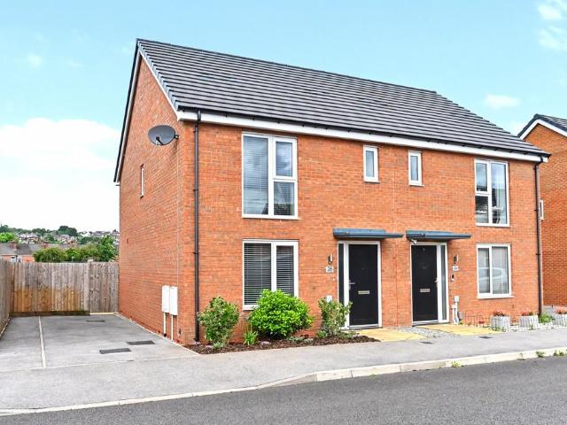 House for sale in Stoke, Stoke-on-Trent