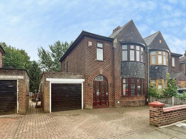 House for sale in Swinton Park, Salford