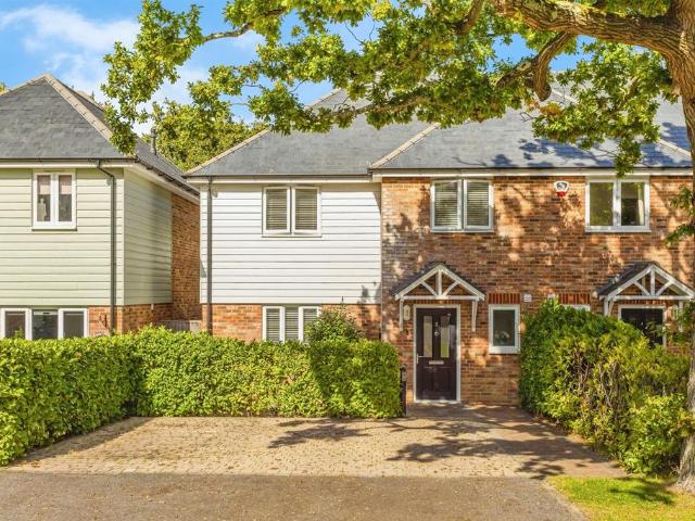 House for sale in Perryfields, West Sussex