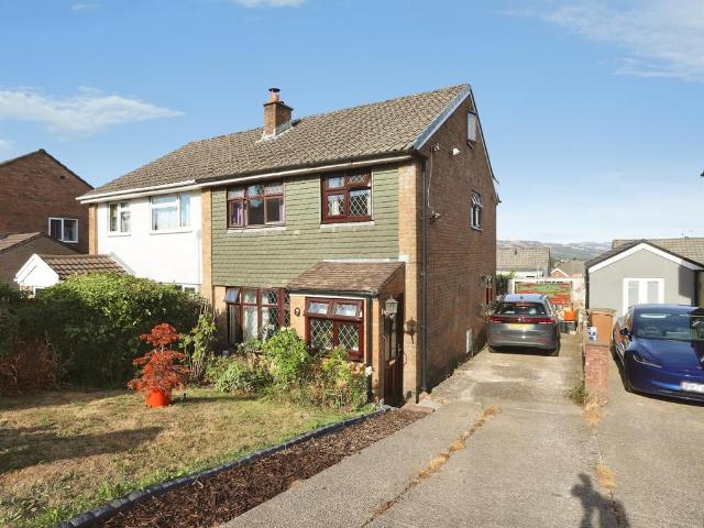 House for sale in Hendredenny, Wales