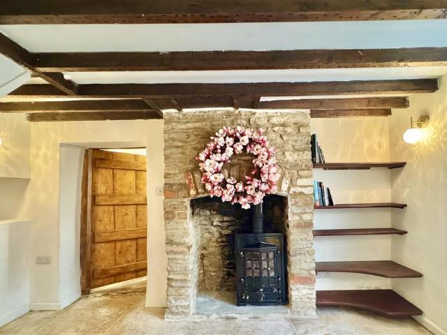 House for sale in Fossebridge, Gloucestershire