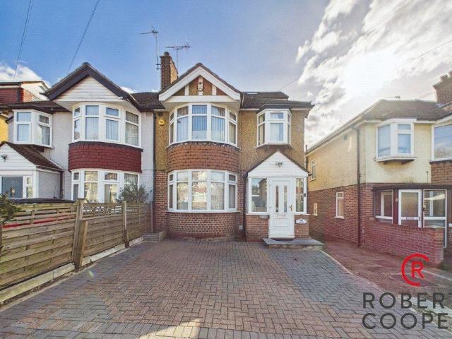 House for sale in London Borough of Ealing, Greater London