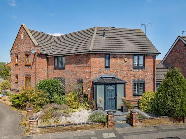 House for sale in Corby