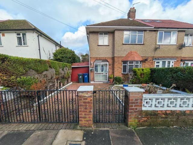 House for sale in London Borough of Ealing, Greater London