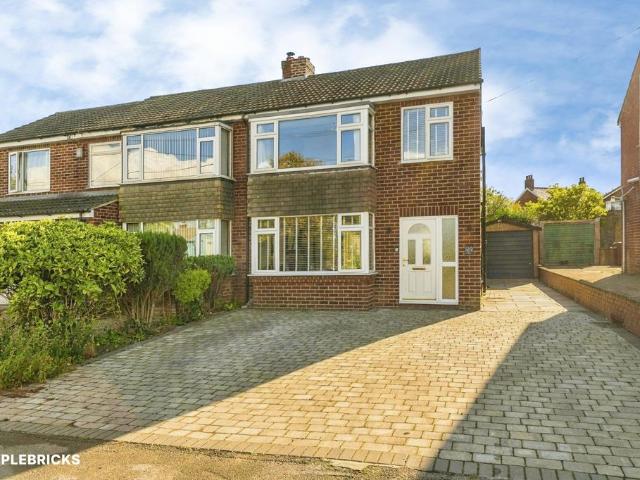 House for sale in Overton, Wakefield