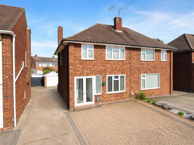House for sale in Bedgrove, Aylesbury