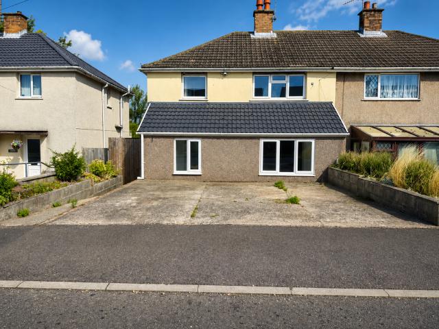 House for sale in Pyle, Wales