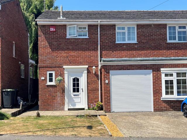 House for sale in Spring Vale, Hampshire