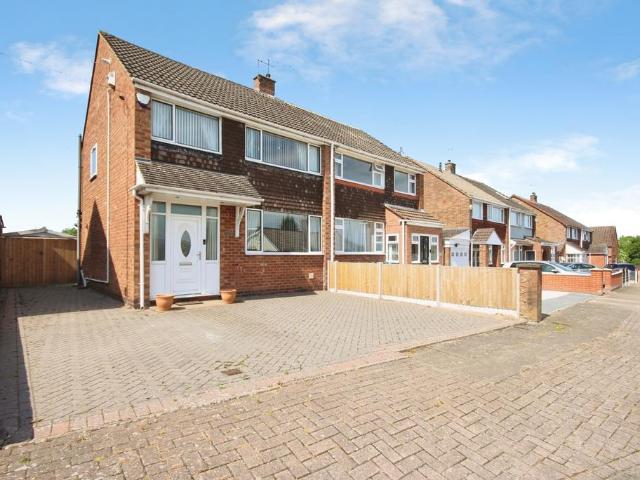 House for sale in Tollbar End, West Midlands
