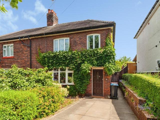 House for sale in Frodsham, Cheshire