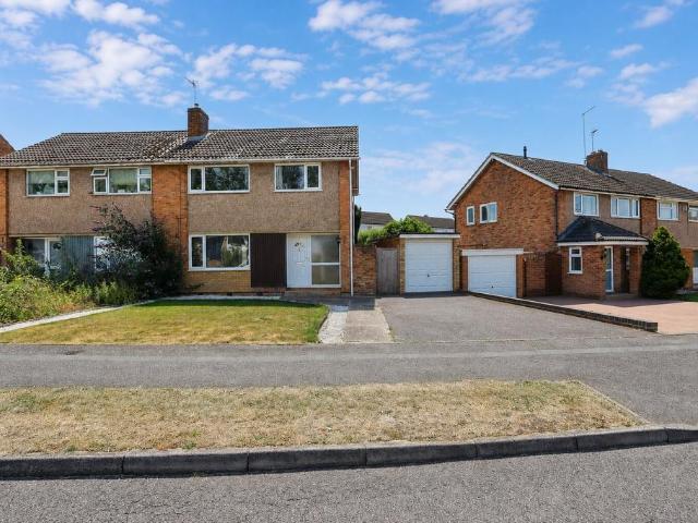 House for sale in Ise Lodge, Kettering