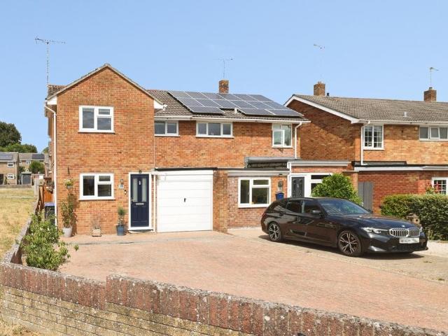 House for sale in Durrington, Wiltshire