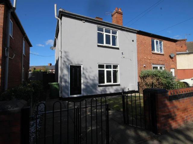 House for sale in Wheldon, Wakefield