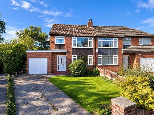 House for sale in Heald Green, Stockport