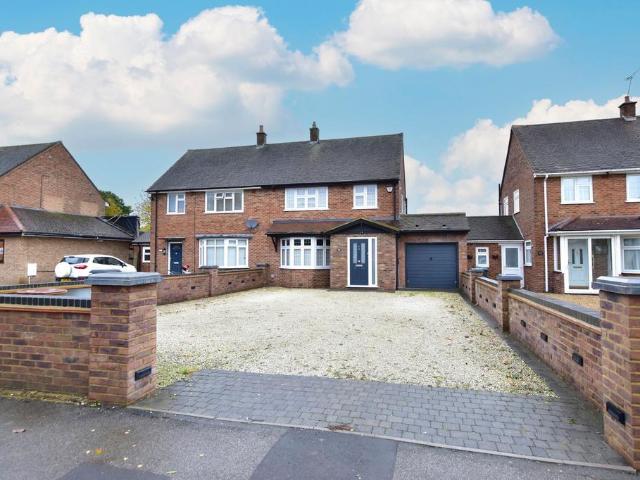 House for sale in Batchworth, Hertfordshire