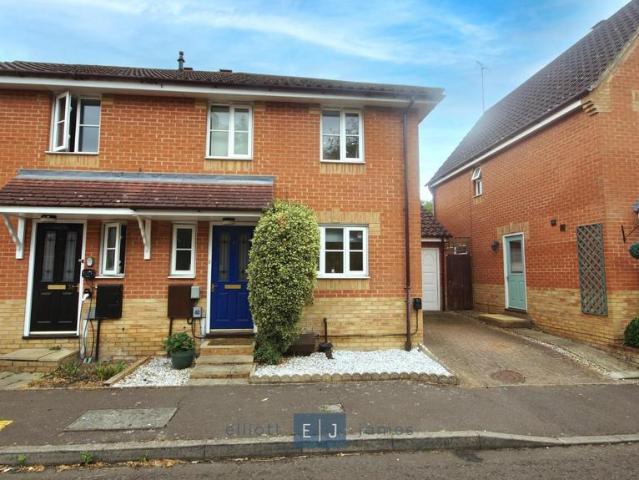 House for sale in Debden Green, Epping
