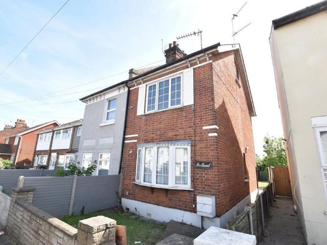 House for sale in Dale Hill, Essex