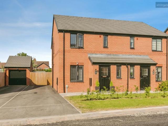 House for sale in Wybunbury, Shavington