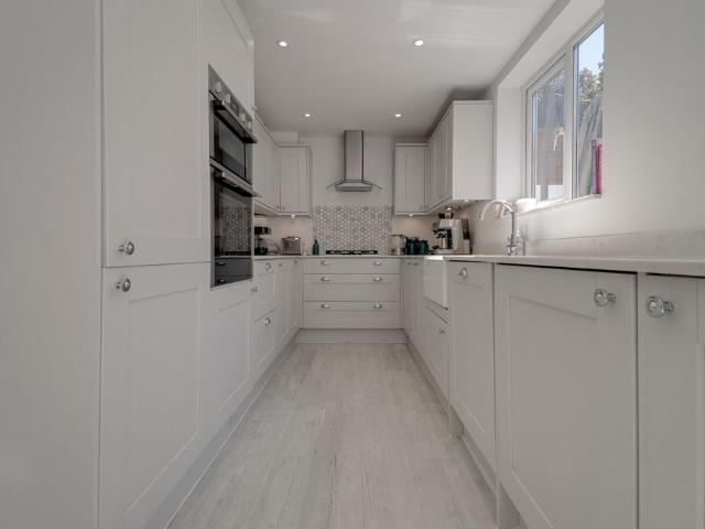 House for sale in Watford Heath, North Watford
