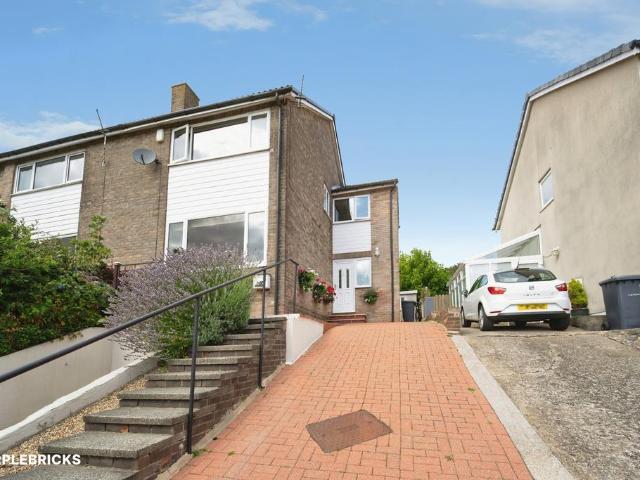 House for sale in Thornton, West Yorkshire