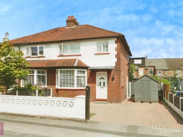 House for sale in Timperley, Trafford Park