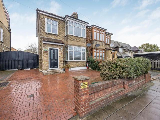 House for sale in Little Heath, Greater London