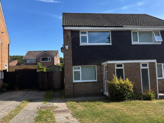 House for sale in Parc Gwernfadog, Ynystawe