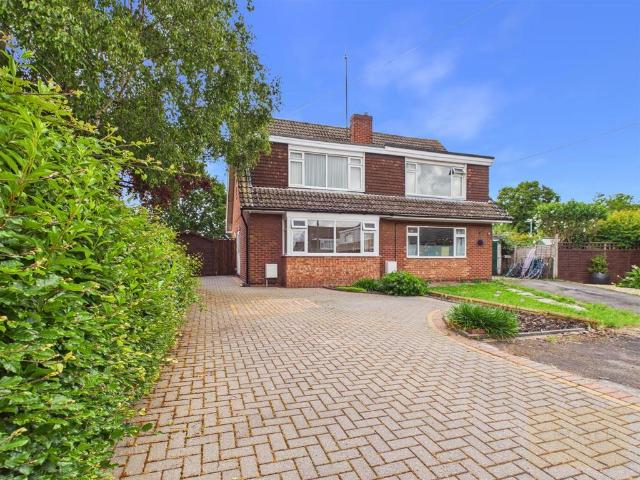 House for sale in Churchdown, Tewkesbury