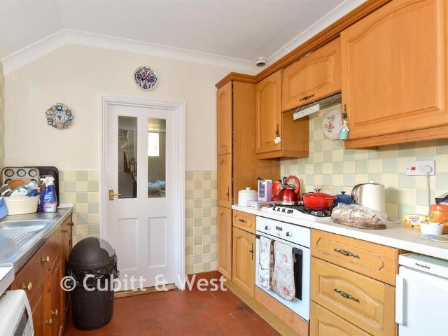 House for sale in Smoky Hole, Guildford