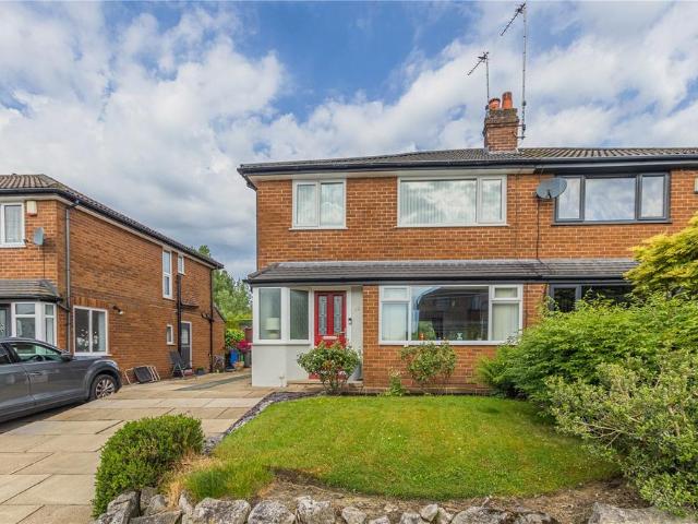 House for sale in Bamford, Burnedge