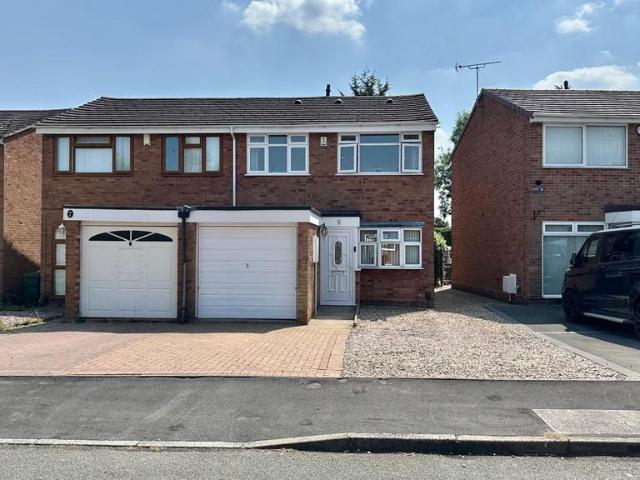 House for sale in Clifford Park, West Midlands