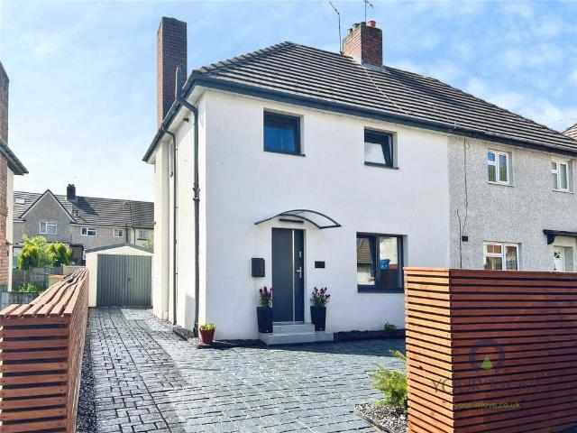 House for sale in Woodsetton, Coseley
