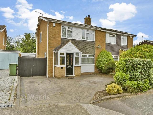 House for sale in Oad Street, Kent