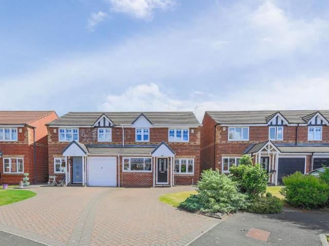 House for sale in Killingworth Village, North Tyneside