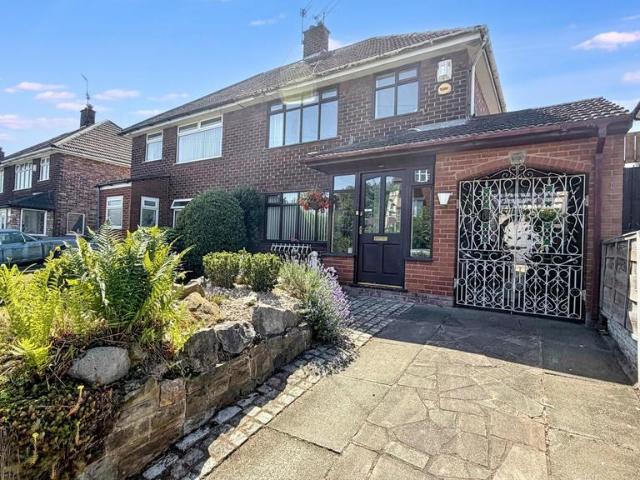 House for sale in Widnes