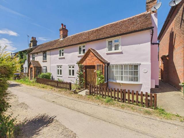 House for sale in Chipping Hill, Essex