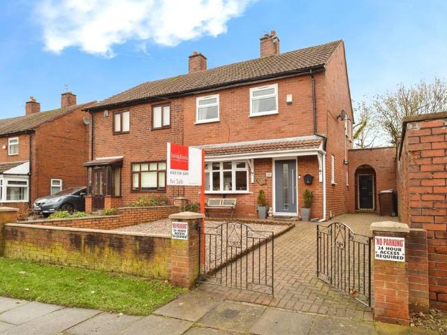 House for sale in Limehurst, Greenheys
