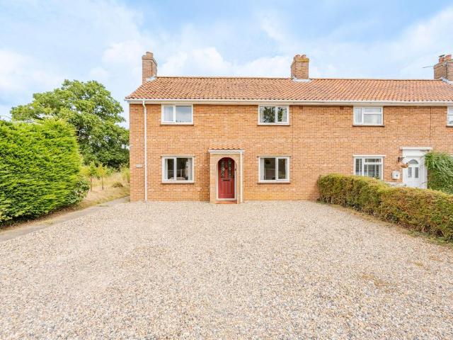 House for sale in Burston and Shimpling, Burgh St Peter