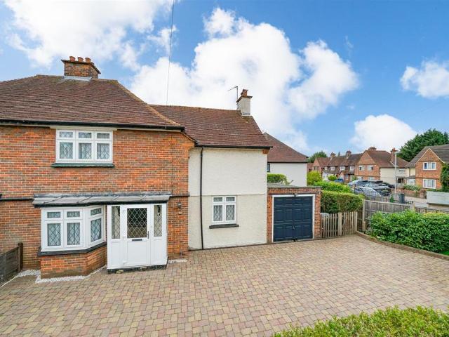 House for sale in Batchworth, Hertfordshire