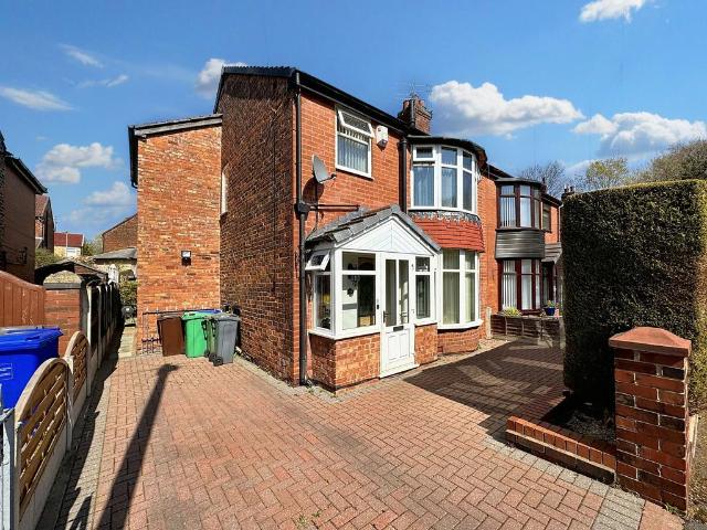 House for sale in Georgia, Greater Manchester