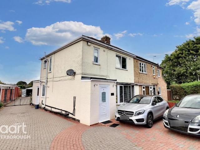 House for sale in Cardea, Peterborough